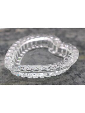 Vtg Small Crystal Heart Trinket Dish Ring Holder Vanity Décor Romantic Elegant